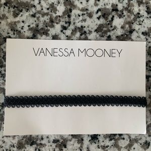 Vanessa Mooney Choker